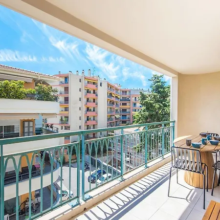 Superbe Climatise A - 2 Pieces, Parking Inclus Menton