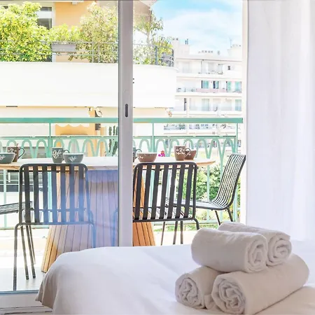 Apartment Superbe Climatise A - 2 Pieces, Parking Inclus